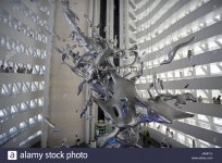 aragon-espana-zaragoza-expo-en-2008-torre-de-agua-interior-st-del-arte-escultura-bienvenida-eu...jpg